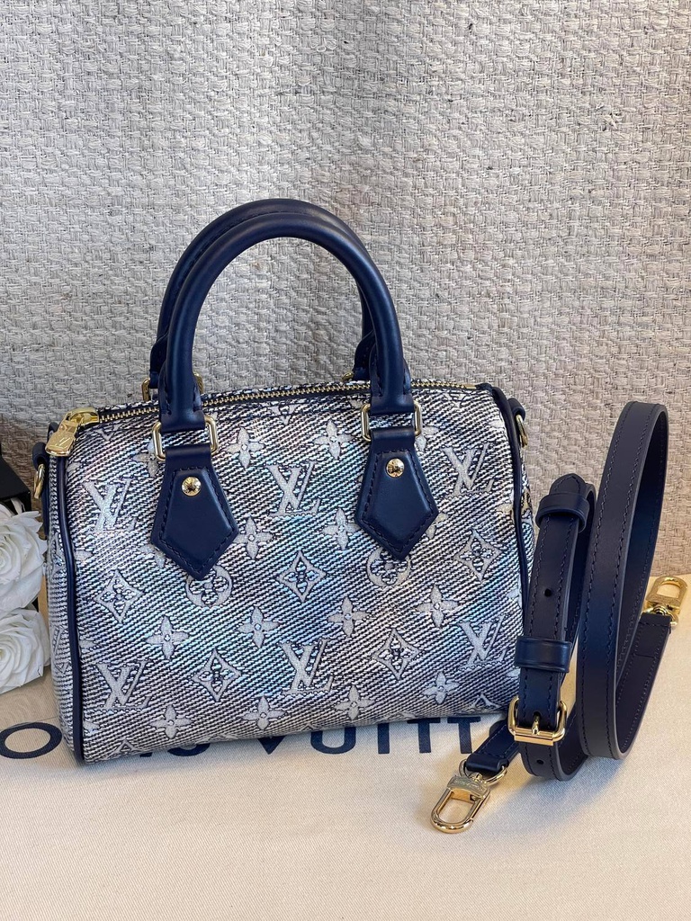 ✨ Speedy20 モノグラム ショルダーバッグ！！ LOUIS VUITTON Speedy 20 Bandouliere Monogram Canvas Shoulder Bag Brown